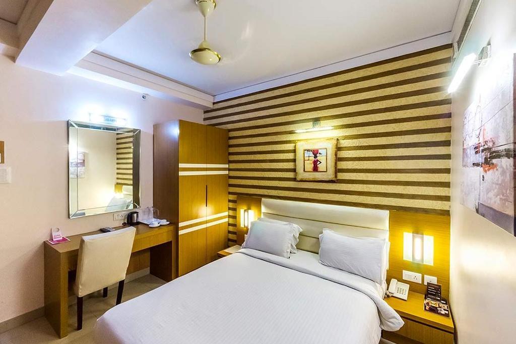 Encore Inn Visakhapatnam Exterior photo